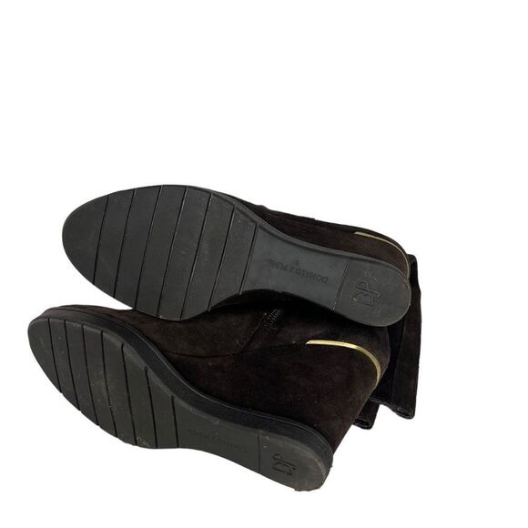 Donald
J. Pliner Cadi Brown Suede Wedge Boots, Size 7.5 - Picture 8 of 8